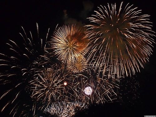 Сделайте новогоднюю ночь яркой!.jpg